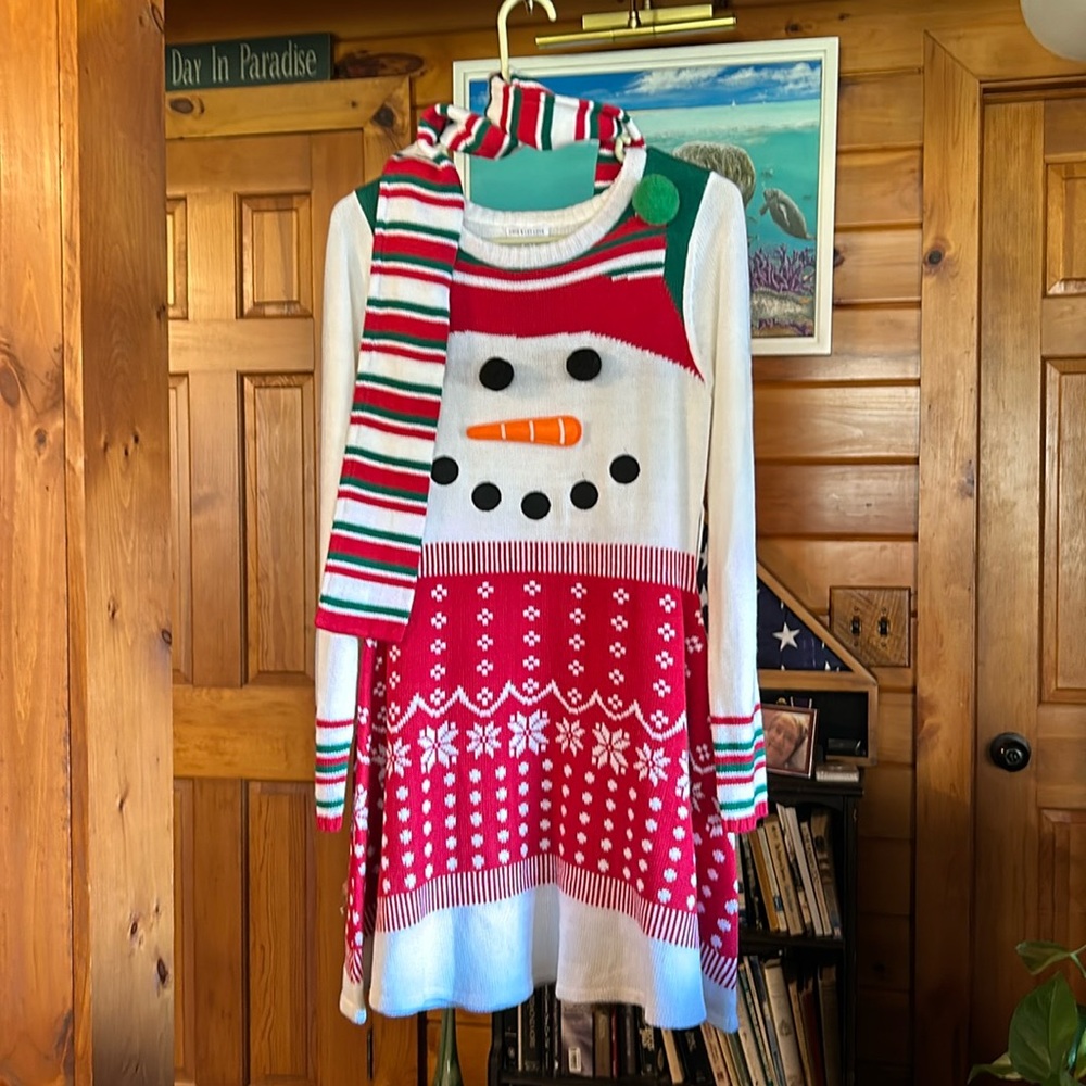 Snowman sweaterdress woman’s medium. With scarf
